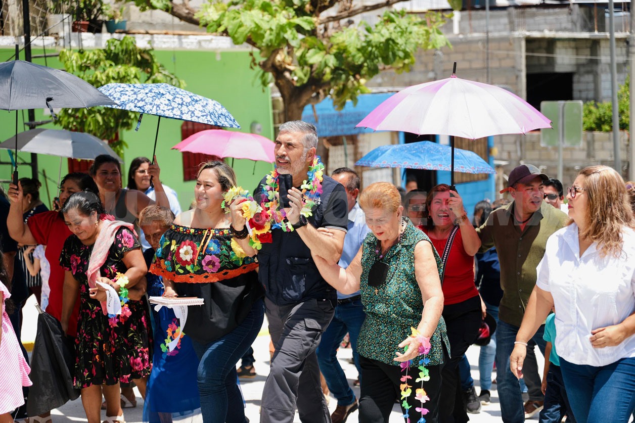 Siguen llevando justicia social con Calles Felices