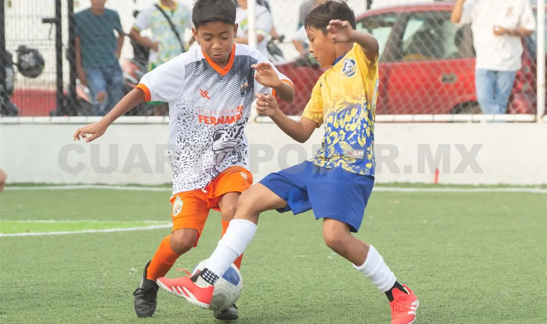 Ian Ramírez fue la figura del duelo con dos goles clave en la final, para así llevarse el título. Alan Pola/CP