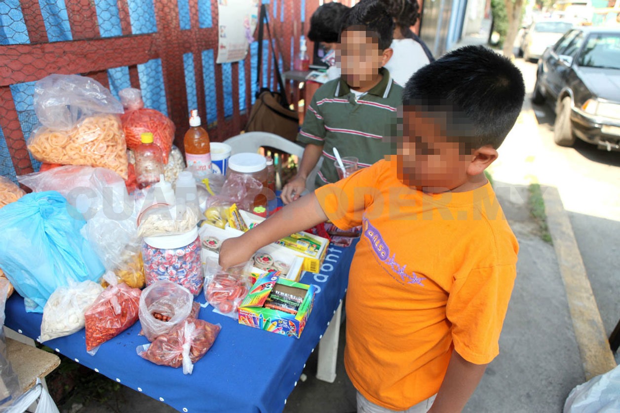 44 % de escolares padecen sobrepeso u obesidad