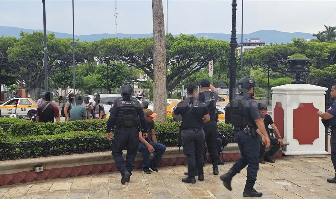 El asalto con violencia fue en la plancha de la Catedral de San Marcos, a plena luz del día. Ulises Villalobos / CP