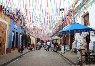 Entre el embrujo turístico y desplazamiento silencioso