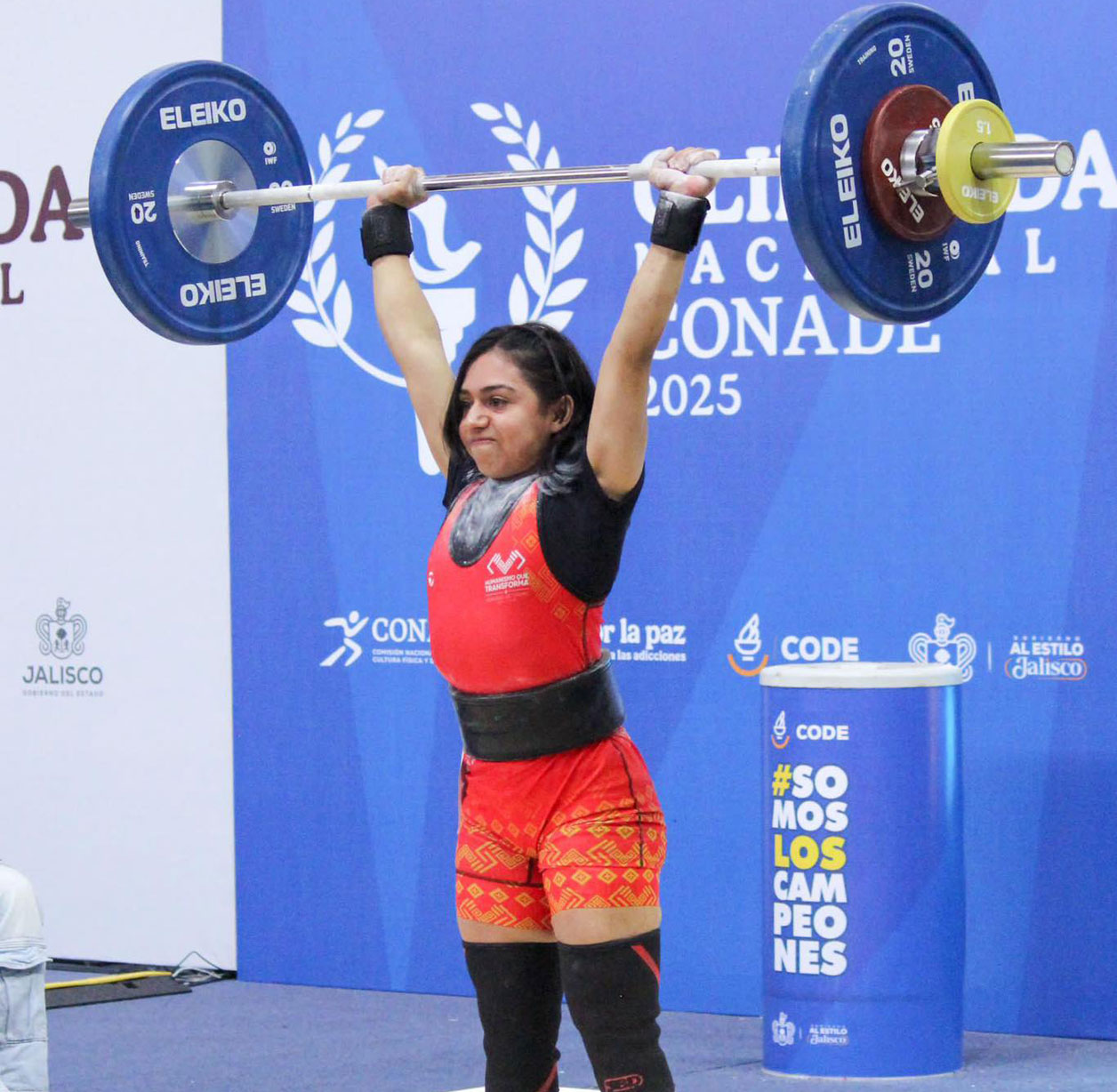 Chiapaneca se cuelga tres platas en su debut