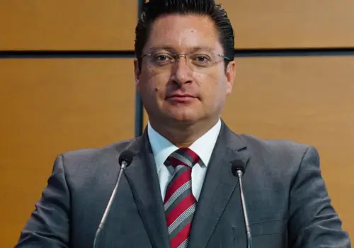 Jornada laboral de 40 horas debe entrar en vigor en 2027