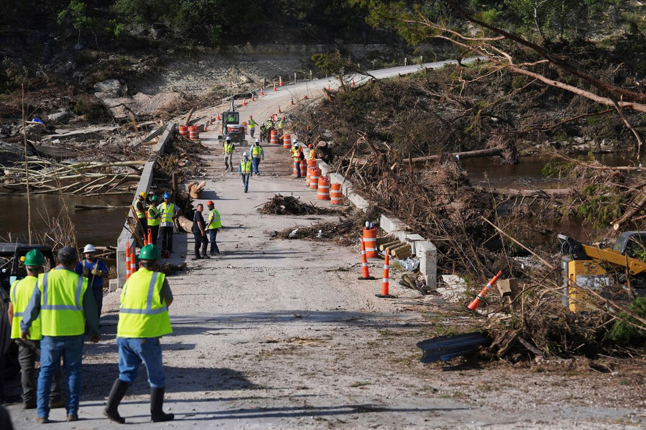 Sube a 120 los muertos por las inundaciones