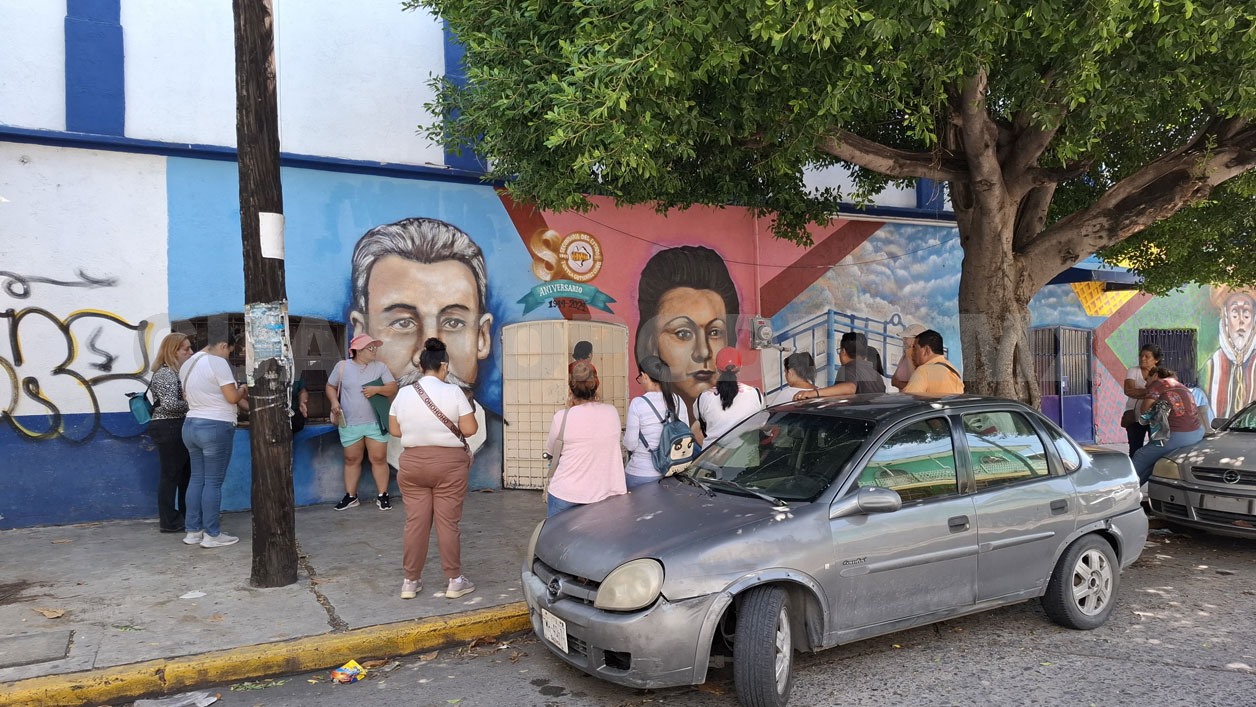 Sin clausura, egresados de la Secundaria del Estado