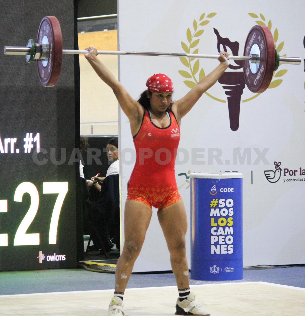 Cierran con broche de bronce