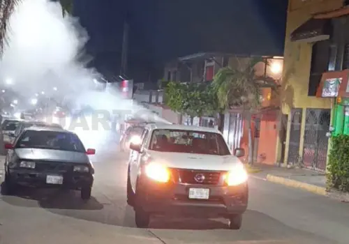Fumigan contra el dengue colonias tapachultecas