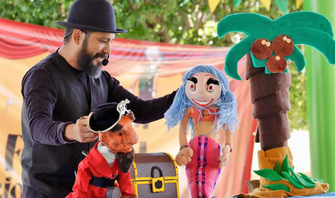 En cada sede impartieron el taller denominado “Cajas de microhistorias”. Cortesía