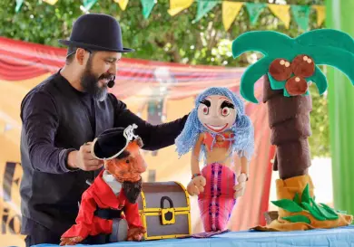 Con títeres descentralizan el arte