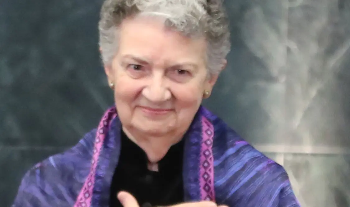 Asume la microficción como parte de una nueva etapa, a distancia del ensayo, del cuento, de la poesía y de la novela. Cortesía