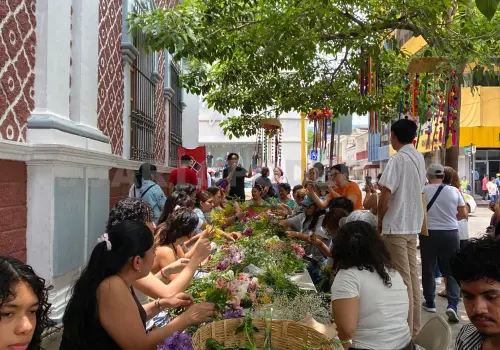 Realizan Taller de Coronas Zoques en Tuxtla