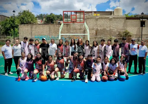 Inauguran Polideportivo Cuxtitali en San Cristóbal