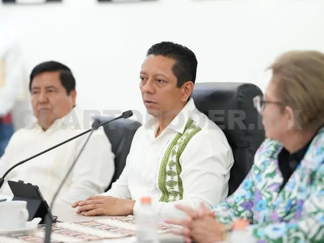 Confirman detención de exfuncionario de la FGE