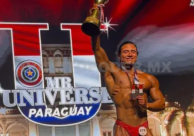 Antonio Zozaya triunfa en el Mr. Universo