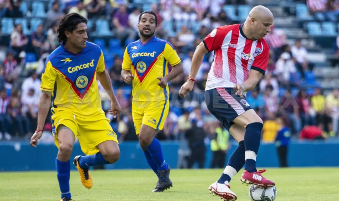 Participarán jugadores emblemáticos de los dos clubes más importantes del Futbol mexicano. Agencias