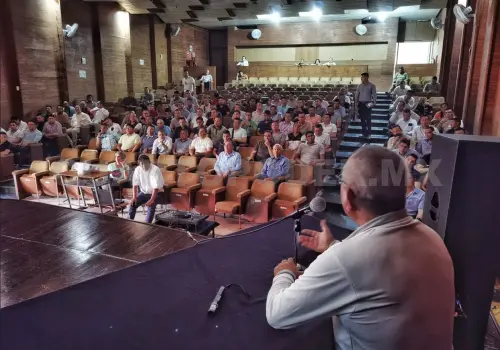 Recibe museo a integrantes de la Defensa