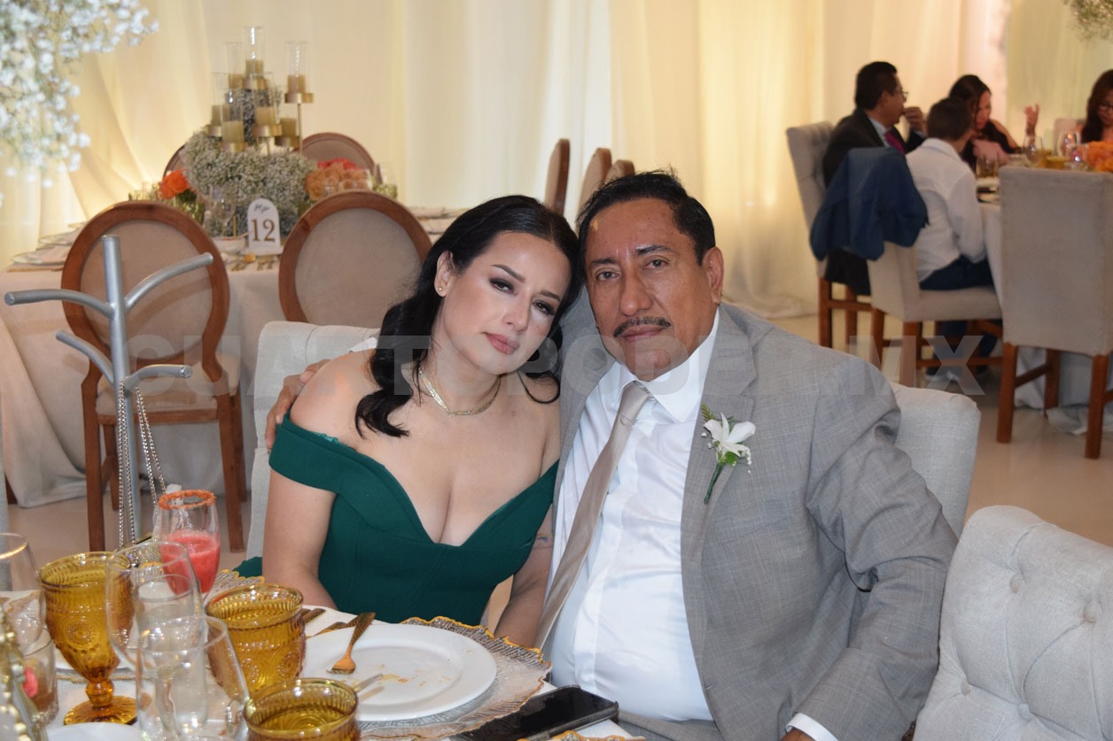 Unidos en sagrado matrimonio