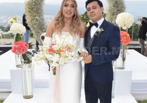 Unidos en sagrado matrimonio