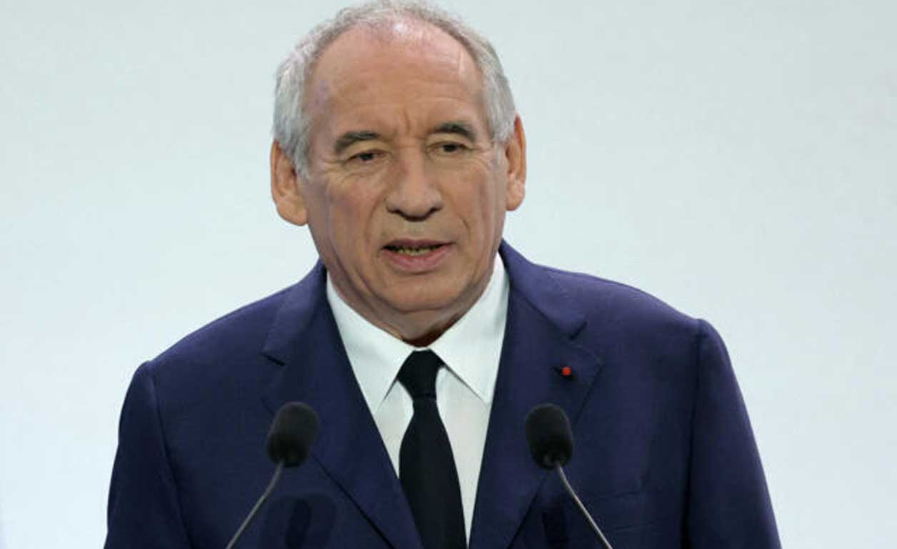 Francia anuncia ajustes a su presupuesto