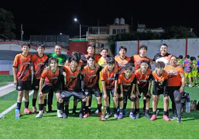 Lechuzas FB se corona ante Dragones