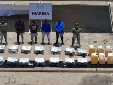 Semar asegura media tonelada de cocaína y detiene a cuatro personas en el Golfo de Tehuantepec