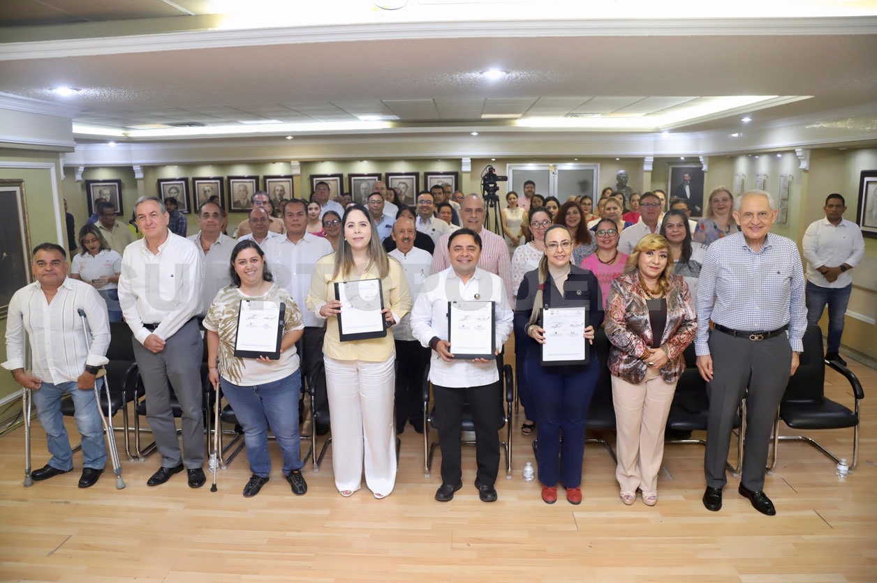 Fundación Red Salud y PJE firman convenio