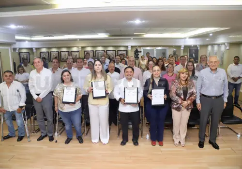 Fundación Red Salud y PJE firman convenio