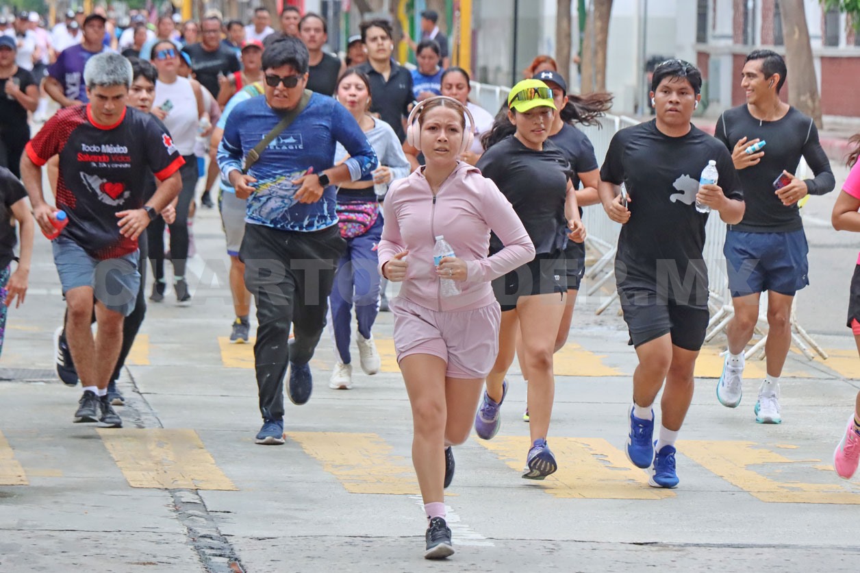 Listos para la Carrera de la Caridad 2025