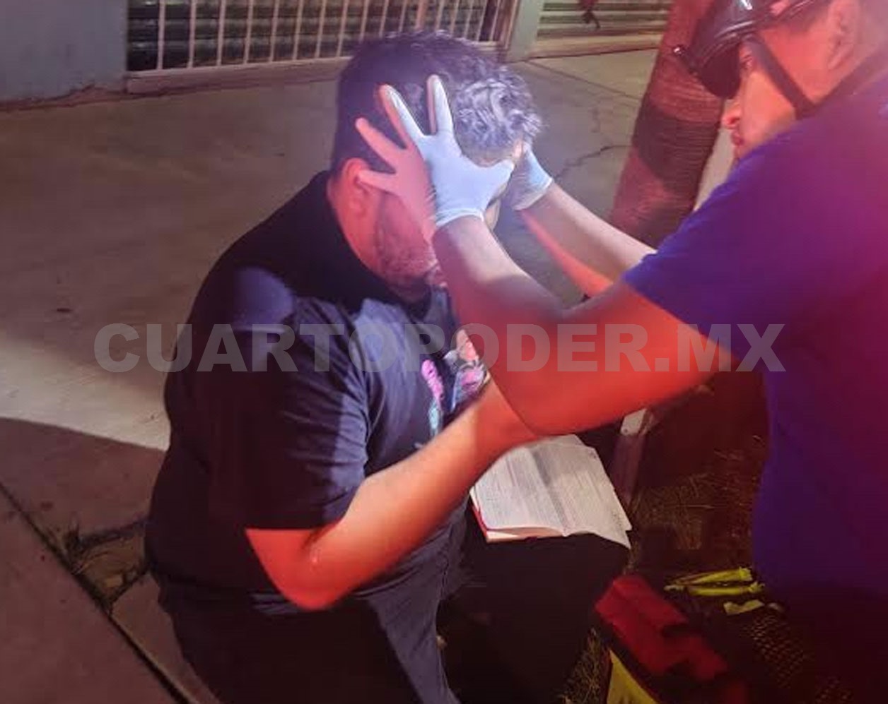 Zarandeado con objeto sólido y con heridas por riña
