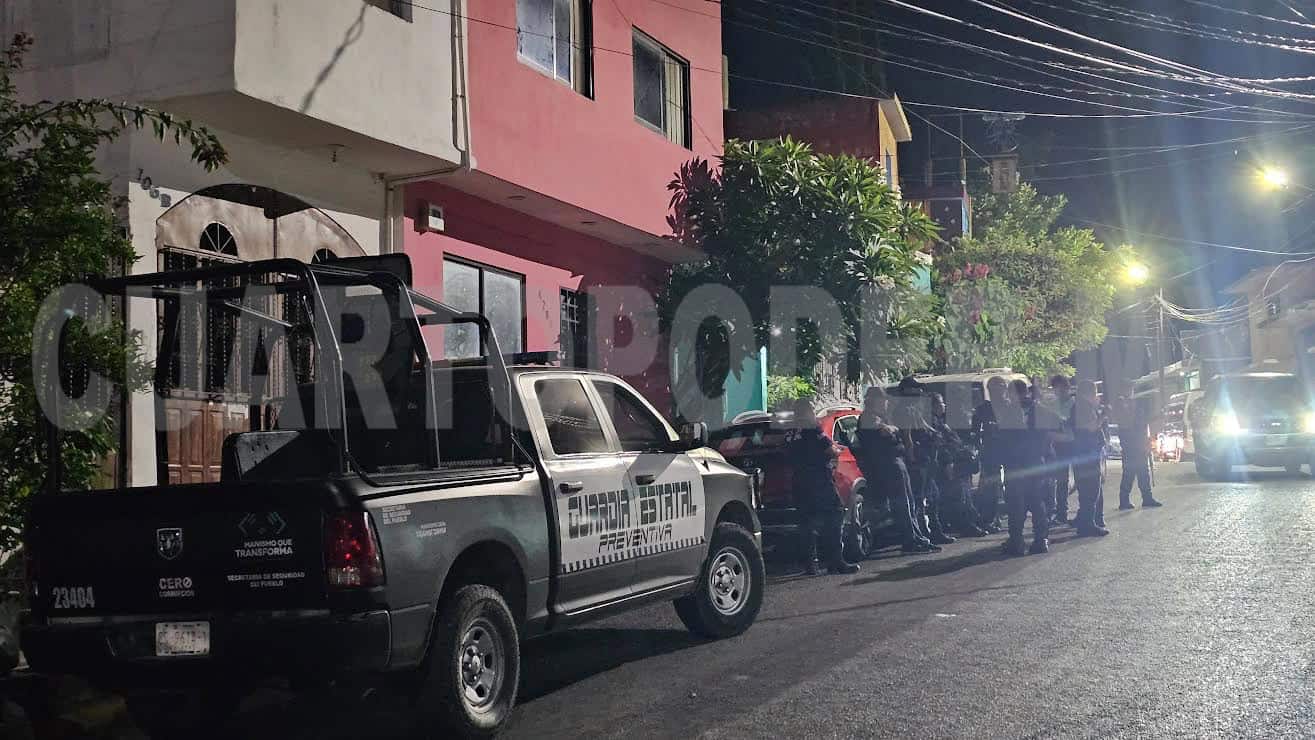 Dejan abandonado automóvil robado 