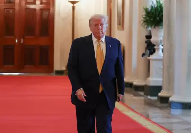 Diagnostican a Trump insuficiencia venosa