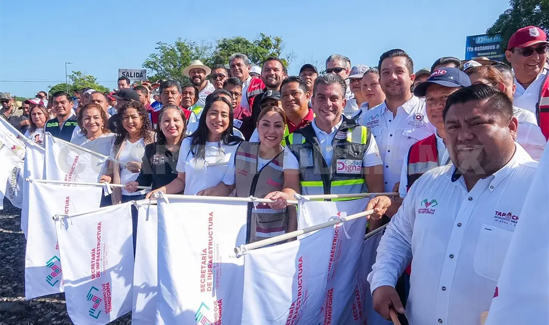 El edil tapachulteco agradeció a los contratistas, constructores, empresarios y sociedad civil por sumarse a esta iniciativa. CP