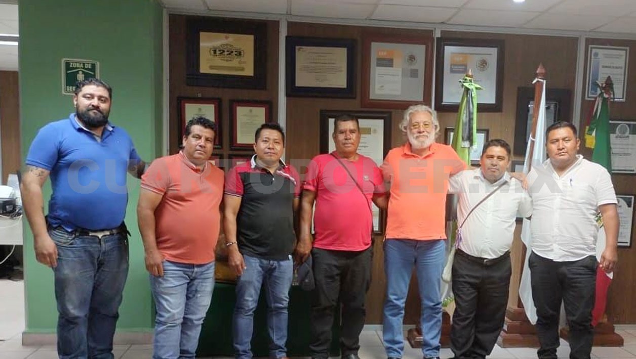 Rector se reúne con mesa directiva de región Balaxthé