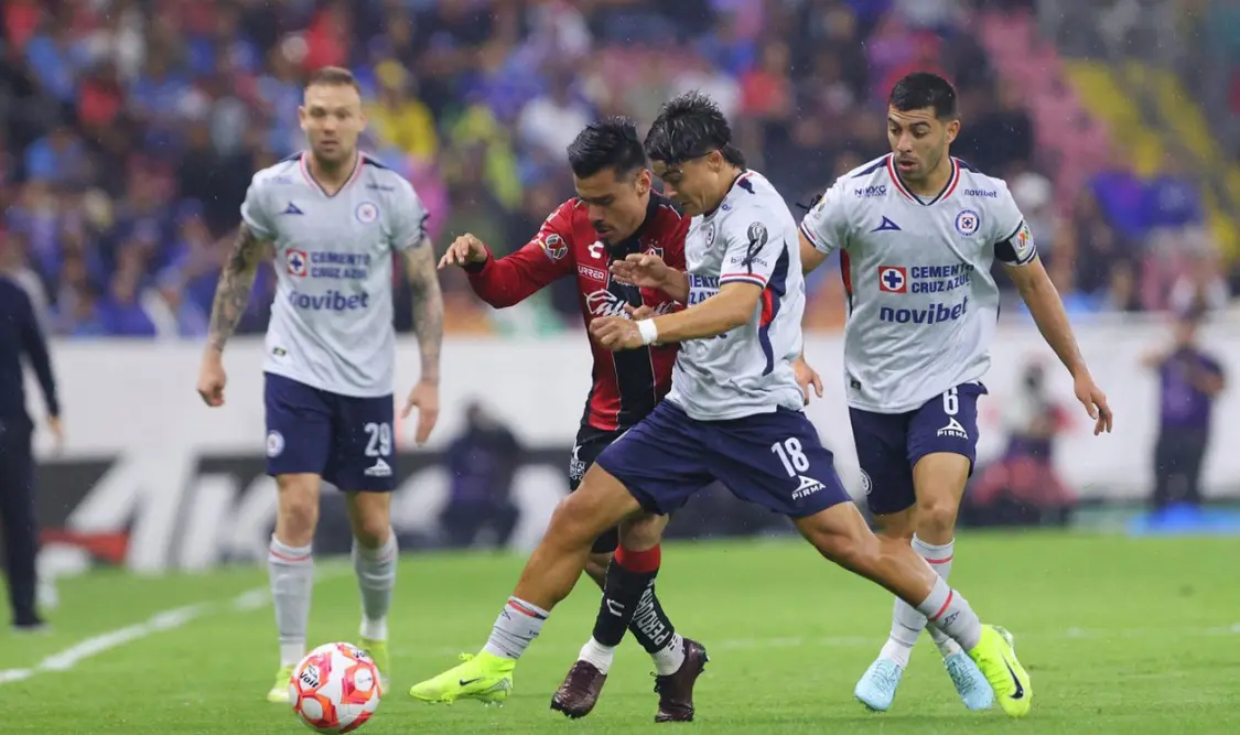 Ángel Sepulveda fue elegido como el mejor jugador del partido al anotar en tres ocasiones. Agencias