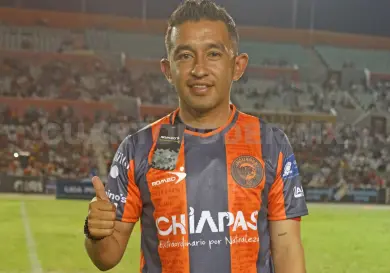 Afición se rinde ante el "Hobbit" Bermúdez