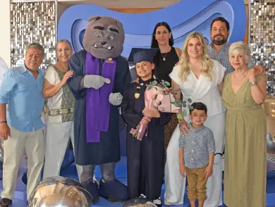 Culminan su educación primaria