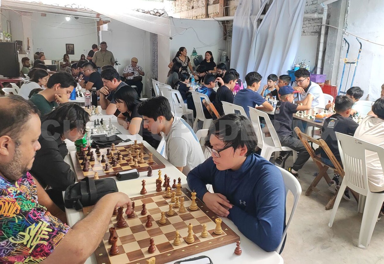 Héctor Moreno ganó el Torneo por la Paz