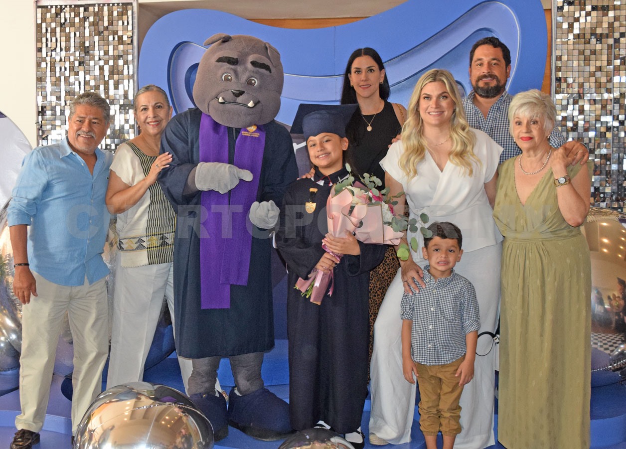 Culminan su educación primaria