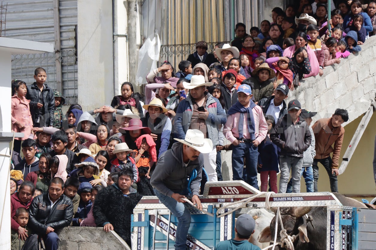 Feminicidios no deben suceder: alcalde