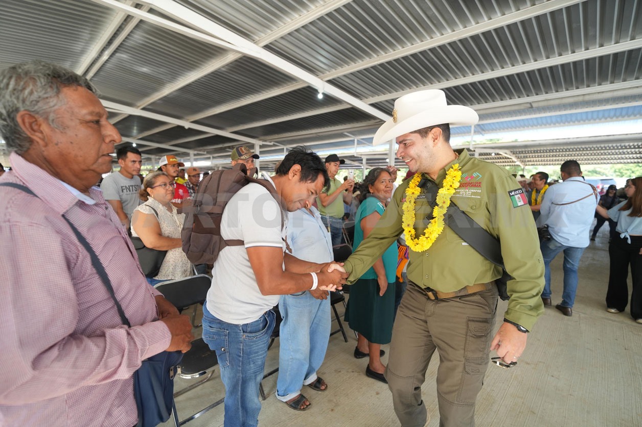 Hoy Chiapas tiene otra cara: Aparicio Avendaño