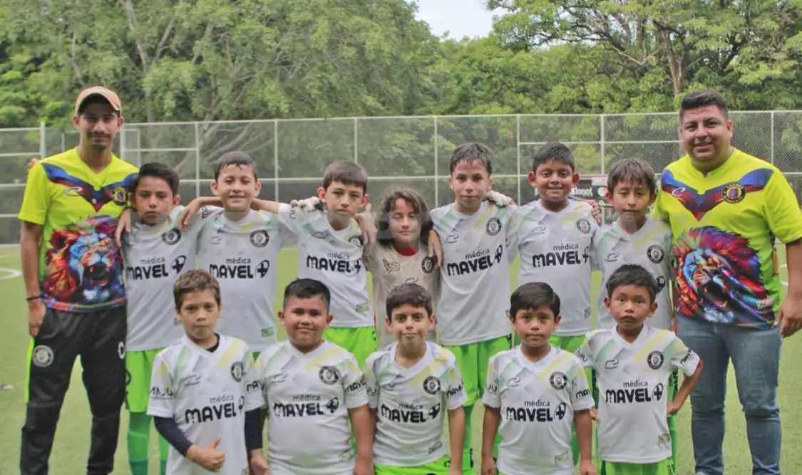Leones de Tuxtla continúa dominando la categoría infantil menor, esta vez con su tricampeonato en la Copa Chiapas. Cortesía