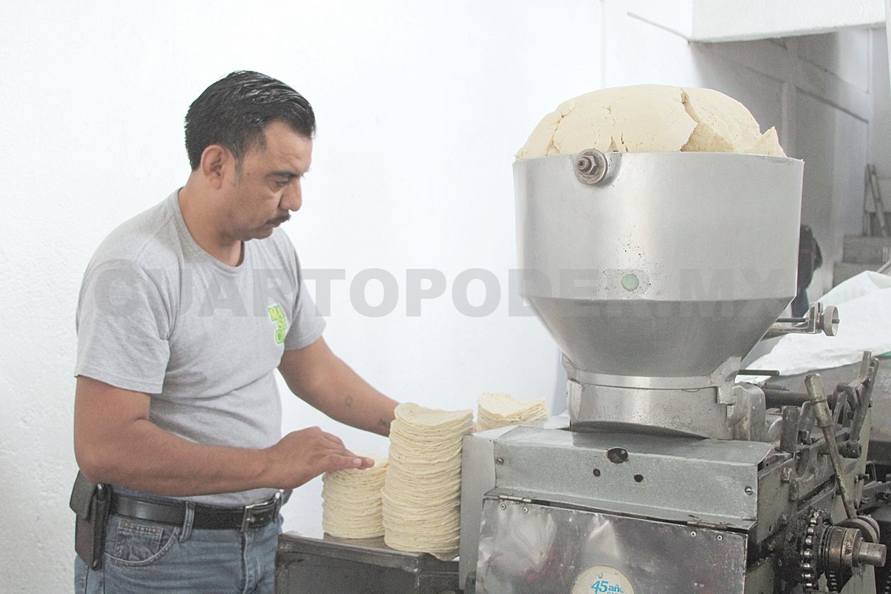 Buscan disminuir 5 % el precio de la tortilla