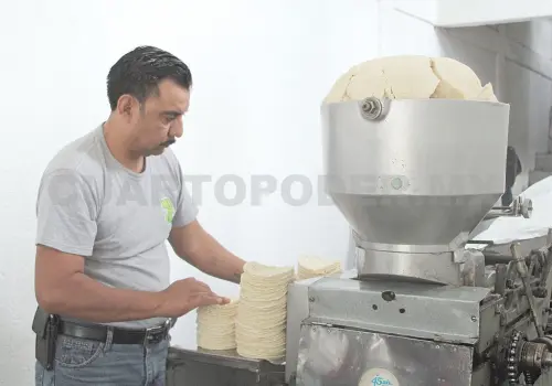 Buscan disminuir 5 % el precio de la tortilla
