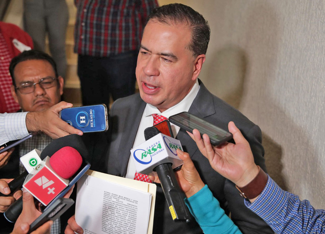 Promueven juicio político contra diputados