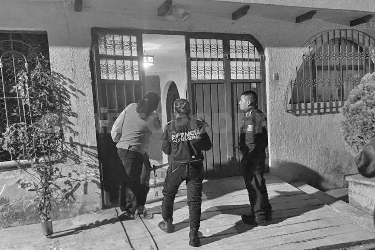 Allanan casa de la directora del Frayba