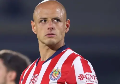 "Chicharito" pide perdón por declaraciones