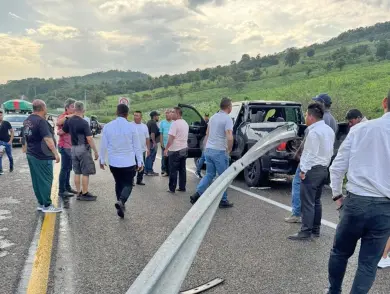 Tragedia en la autopista; al menos 3 muertos
