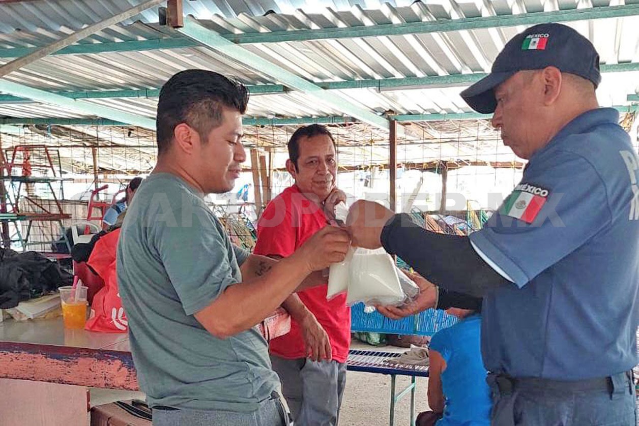 Entregan desayunos a familiares de pacientes