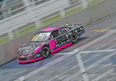 Salinas en el Top 5 de Nascar Challenge