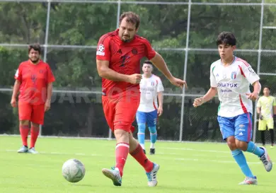 Servicio Pyresur manda en la 1ª división